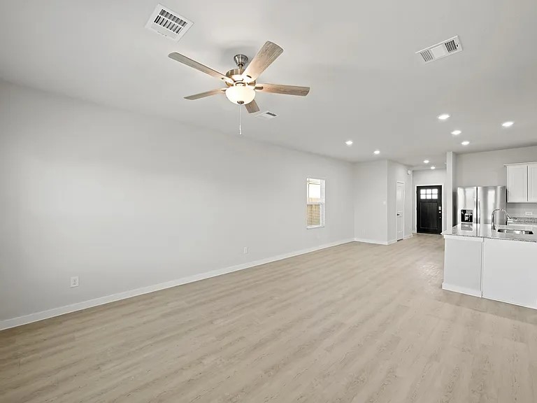 17119 King Eider Road Waller, TX 77484 - Photo 3 of 29