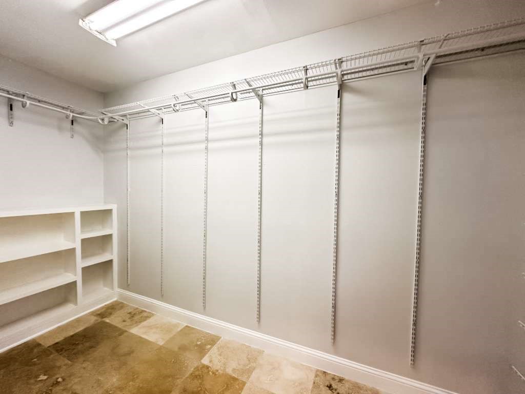 2323 Stevenson Road, Unit CR391 Pearland, TX 77581 - Photo 28 of 46 a view of a walk in closet