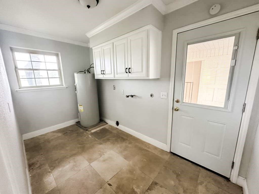 2323 Stevenson Road, Unit CR391 Pearland, TX 77581 - Photo 38 of 46 a view of an empty room with a window
