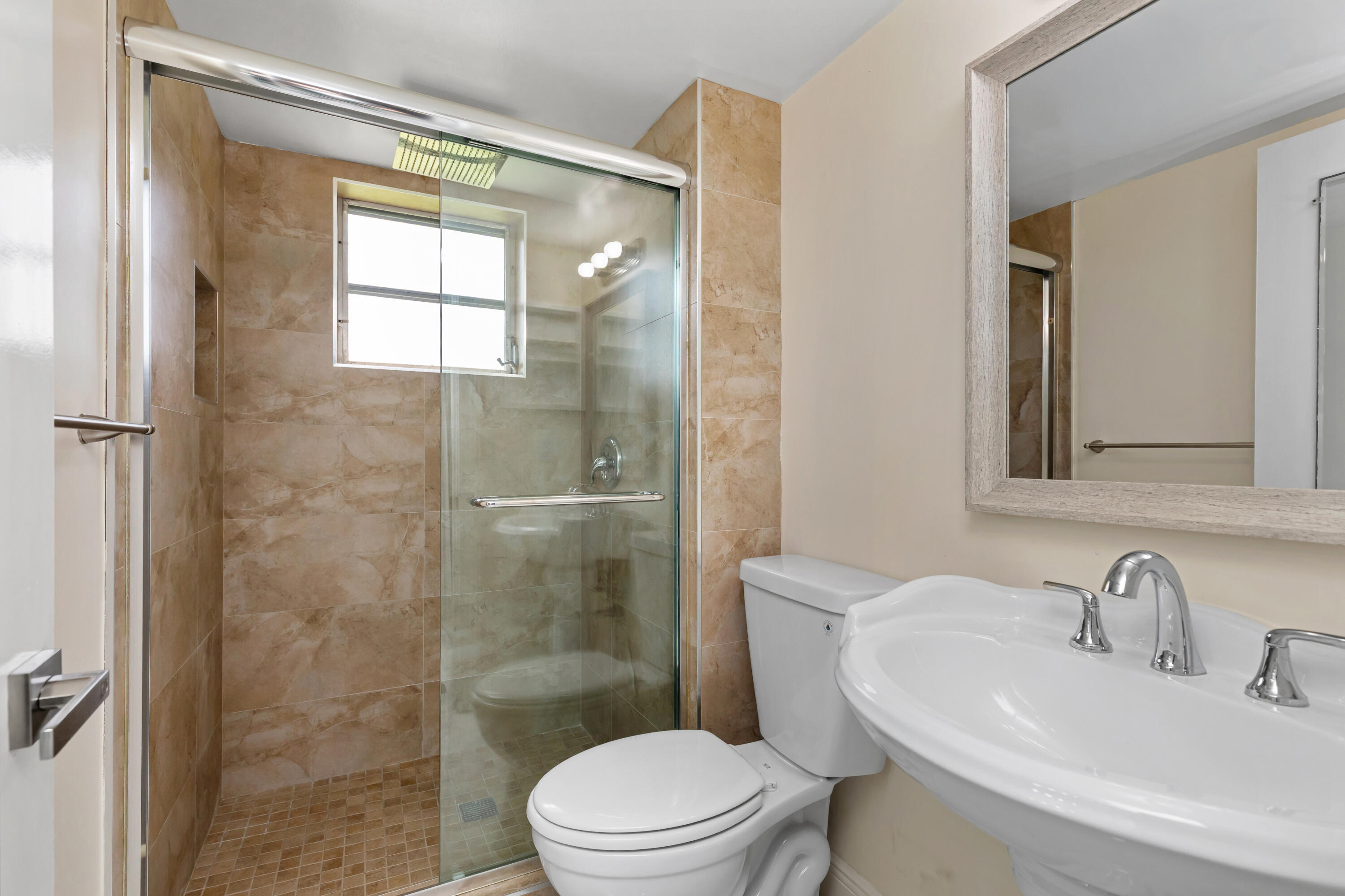 9780 Marina Boulevard, Unit 421 Boca Raton, FL 33428 - Photo 30 of 40 1I6A9291