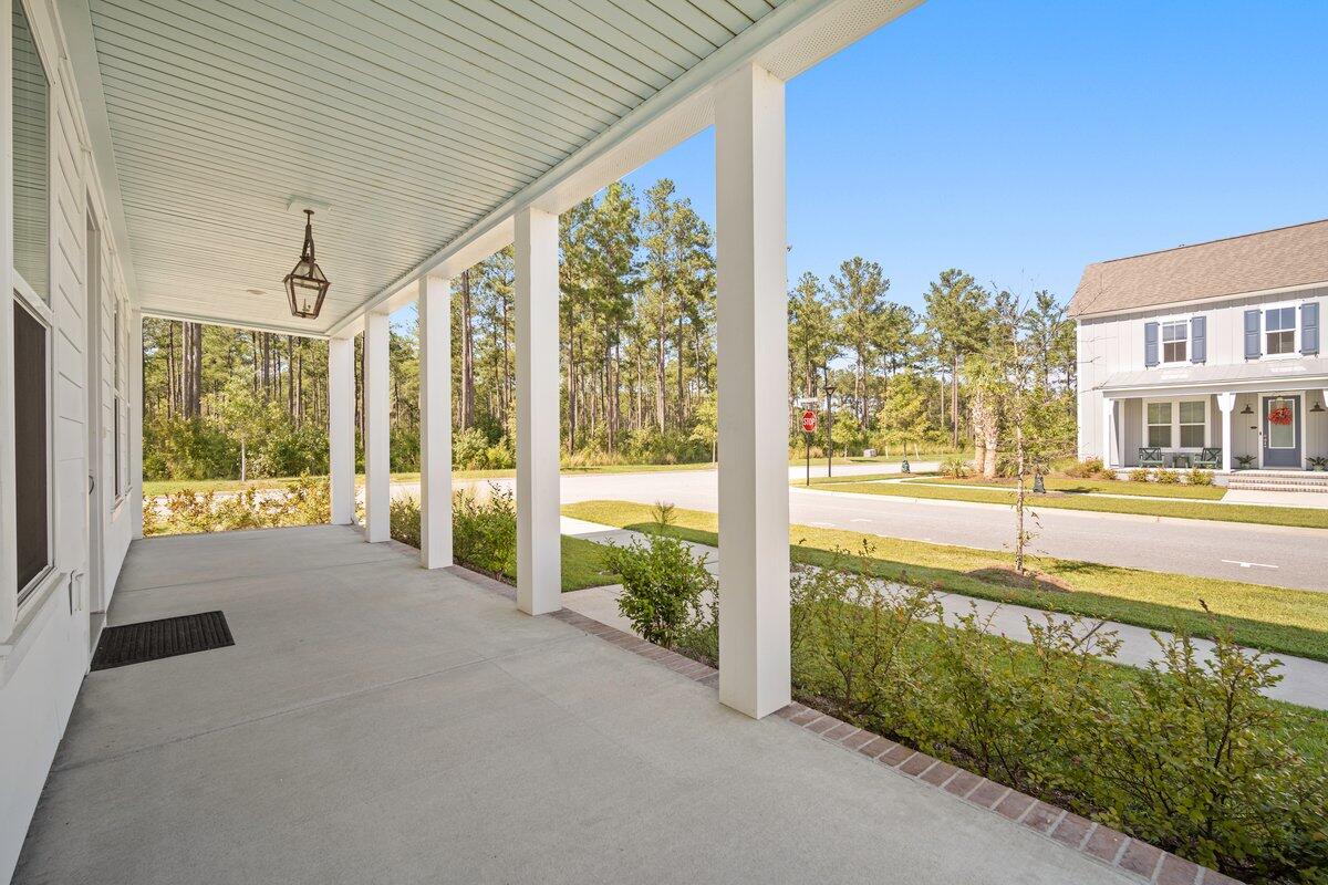 369 Baritone Road Summerville, SC 29486 - Photo 5 of 70 369 Baritone Road-60