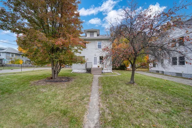 $149,900 | 920 Wildwood Avenue, Jackson, MI 49202