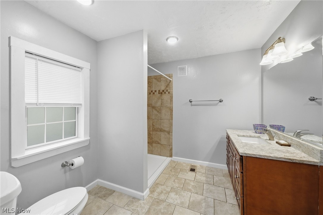 2603 Princeton Road Cleveland Heights, OH 44118 - Photo 10 of 36 Gallery Image 10