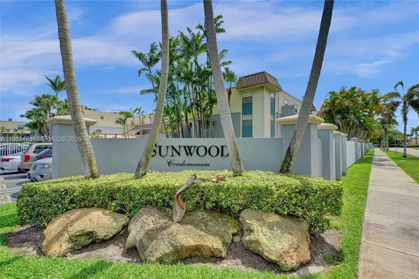 a picture of a city view