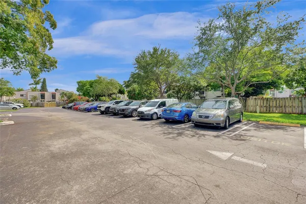 $2,200 | 4600 Southwest 67th Avenue, Unit 245, Miami, FL 33155