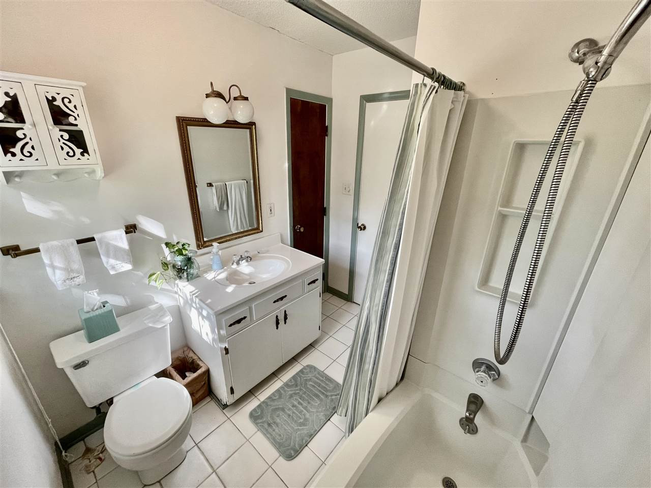 8100 Rhodes Road Apex, NC 27539 - Photo 9 of 17 Bathroom