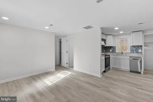 $285,000 | 405 Park Lane, Laurel, DE 19956