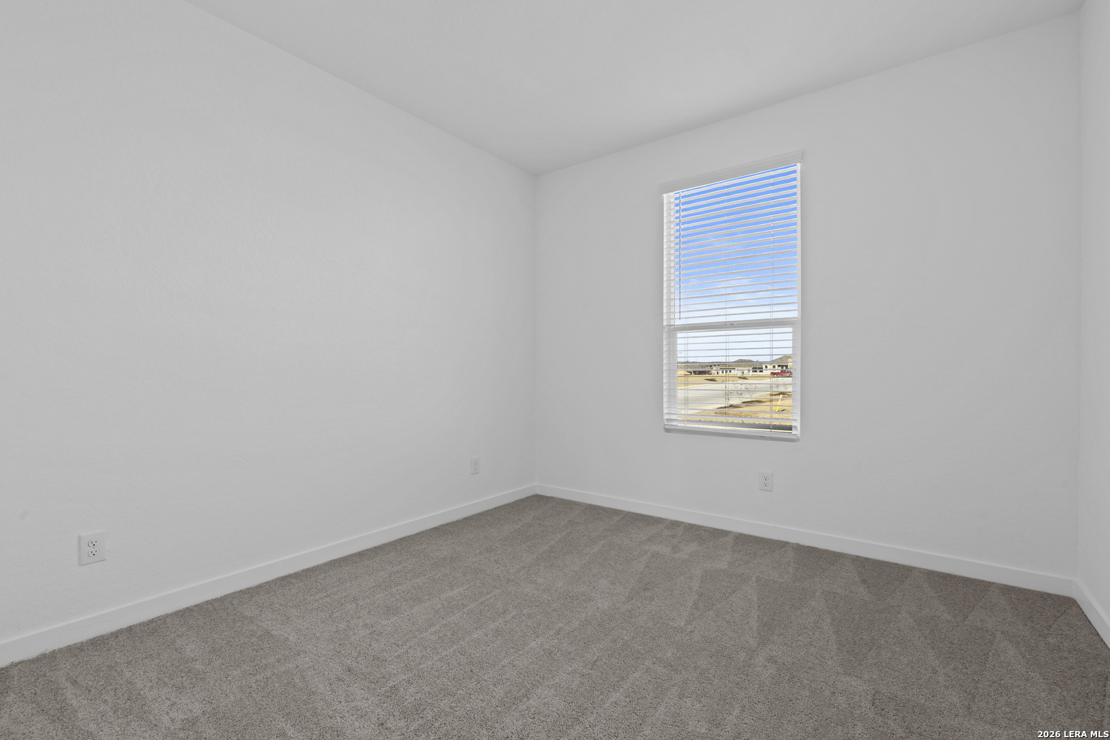 1895 Nuthatch Ridge New Braunfels, TX 78130 - Photo 16 of 20 an empty room with windows