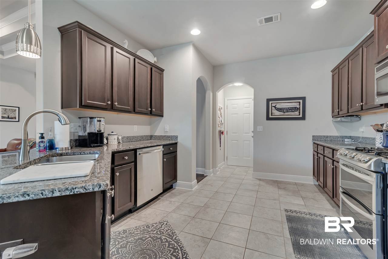 1027 Destin Avenue Foley, AL 36535 - Photo 12 of 33
