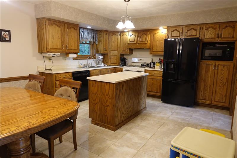 302 St Joe Road Chicora, PA 16025 - Photo 4 of 25