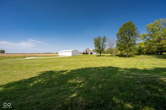 $764,000 | 5383 West County Road 450 South, Coatesville, IN 46121