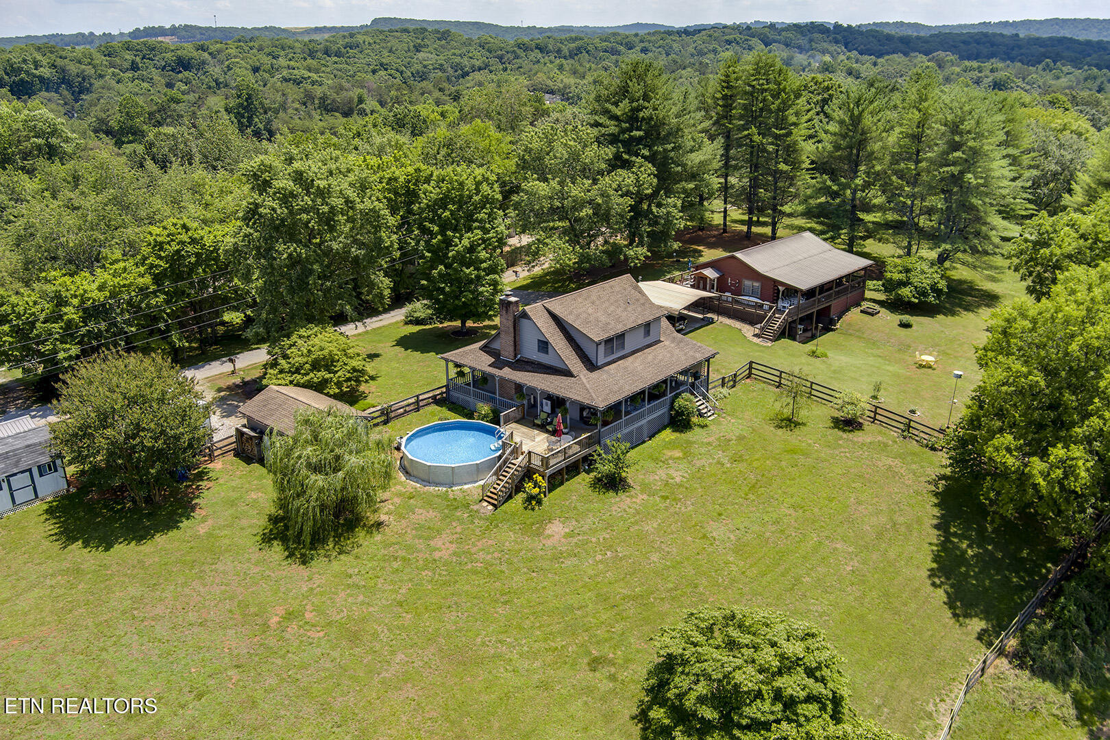 132 Morris Road Kingston, TN 37763 - Photo 42 of 60 42_MorrisLane_132_BackRightElevated