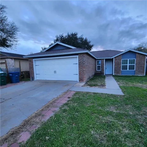 $1,600 | 2673 Camargo Drive, Corpus Christi, TX 78415