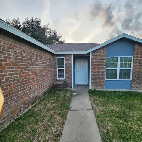 $1,600 | 2673 Camargo Drive, Corpus Christi, TX 78415