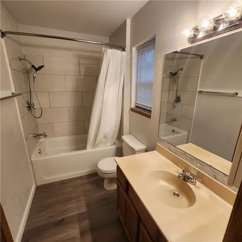 $1,600 | 2673 Camargo Drive, Corpus Christi, TX 78415