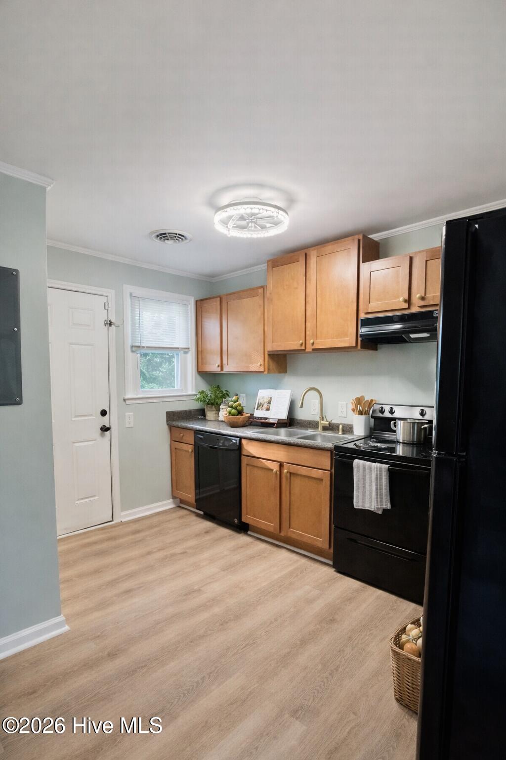 314 Starling Street Jacksonville, NC 28540 - Photo 4 of 9 Decor virtual staged photo