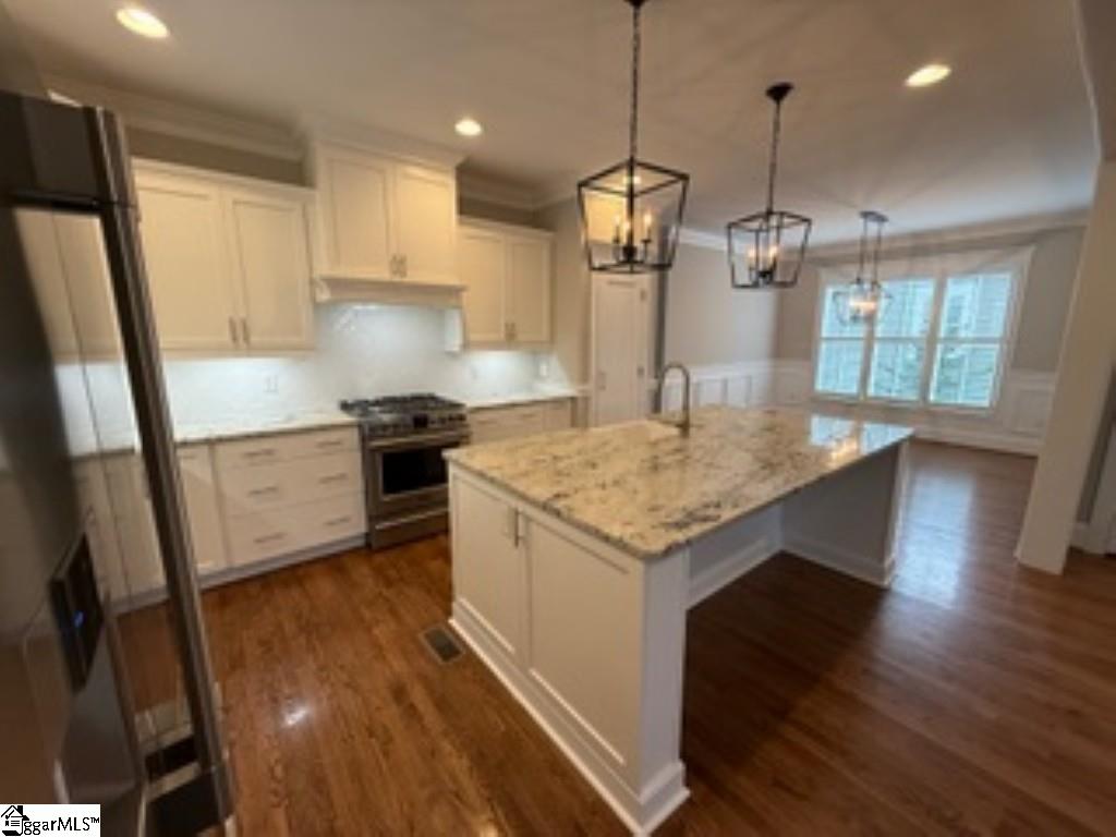 435 Rocky Slope Road Greenville, SC 29607 - Photo 7 of 30