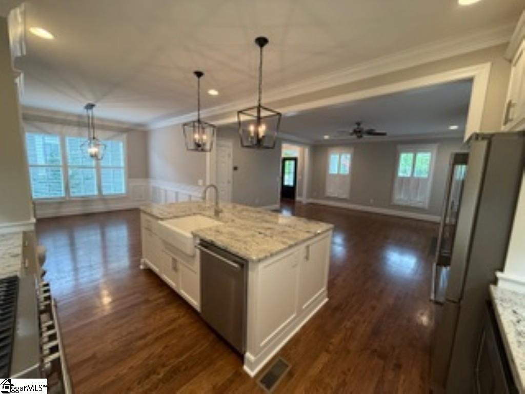 435 Rocky Slope Road Greenville, SC 29607 - Photo 9 of 30