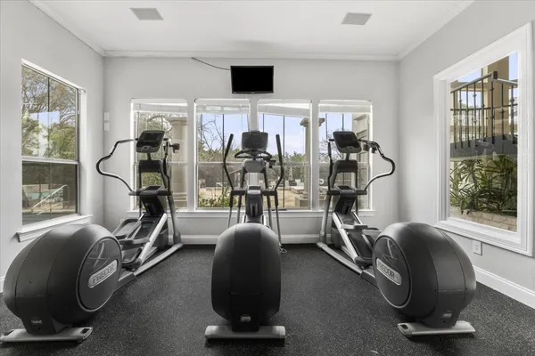 $1,150 | 6000 Shepherd Mountain Cove, Unit 1004, Austin, TX 78730