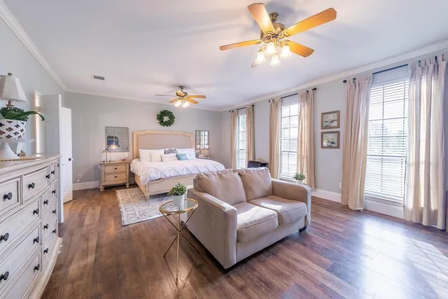 $899,000 | 15181 County Road 4058, Kemp, TX 75143