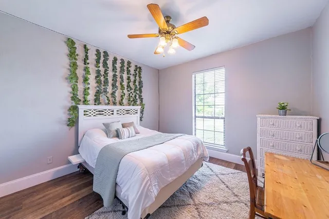 $899,000 | 15181 County Road 4058, Kemp, TX 75143