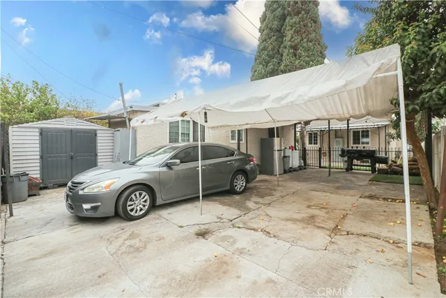 $825,000 | 1450 North Peterson Avenue, Long Beach, CA 90813