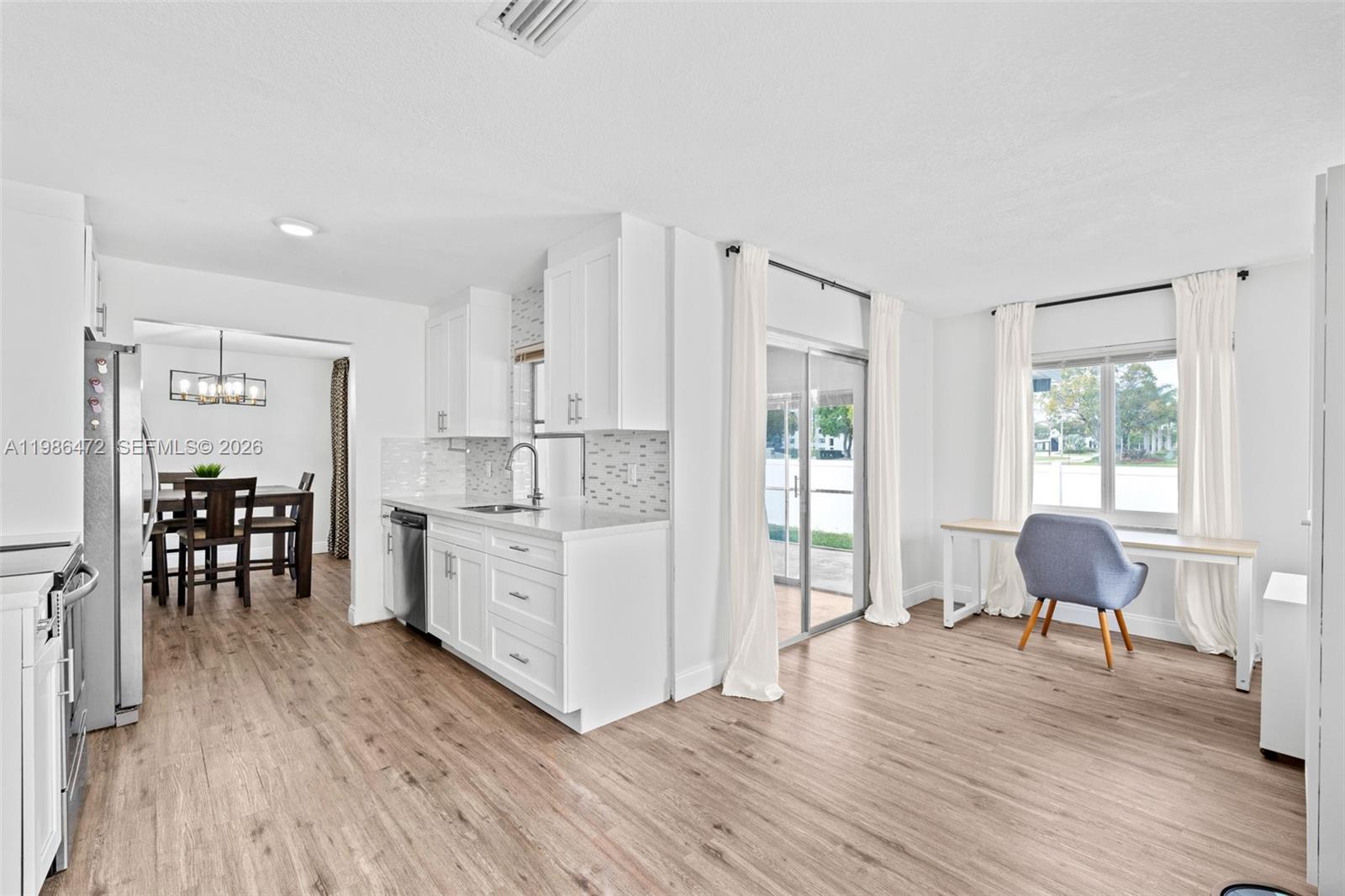 22555 Southwest 56th Avenue Boca Raton, FL 33433 - Photo 12 of 50 Gallery Image 12