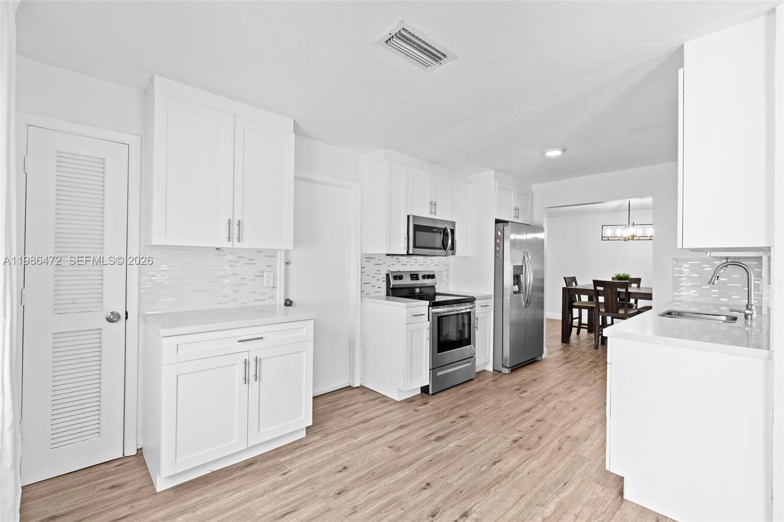 22555 Southwest 56th Avenue Boca Raton, FL 33433 - Photo 8 of 50 Gallery Image 8