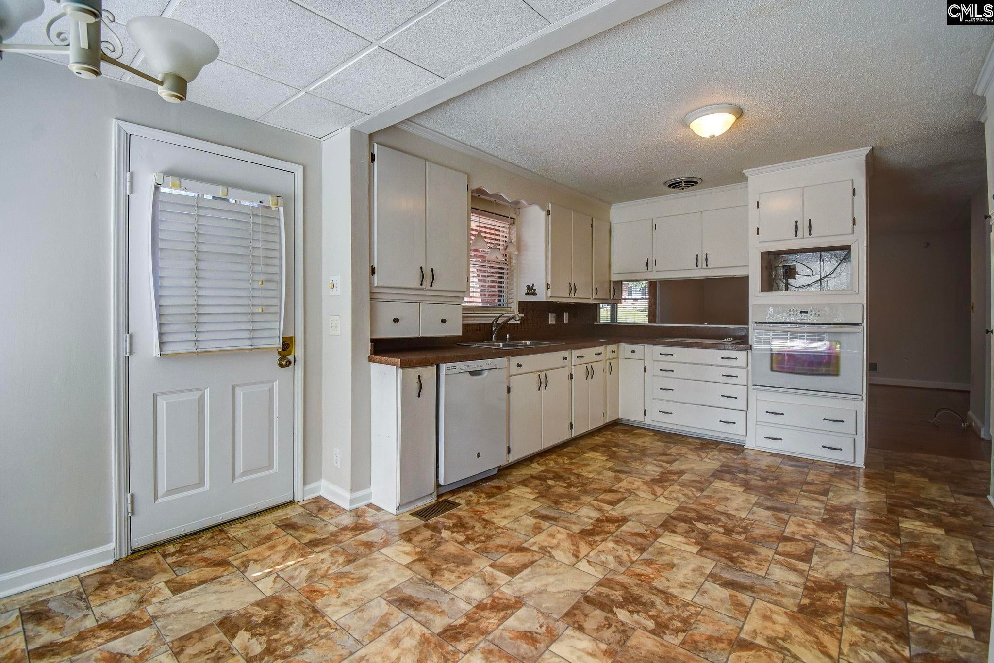 949 Gabriel Road Cayce, SC 29033 - Photo 14 of 31 Gallery Image 14