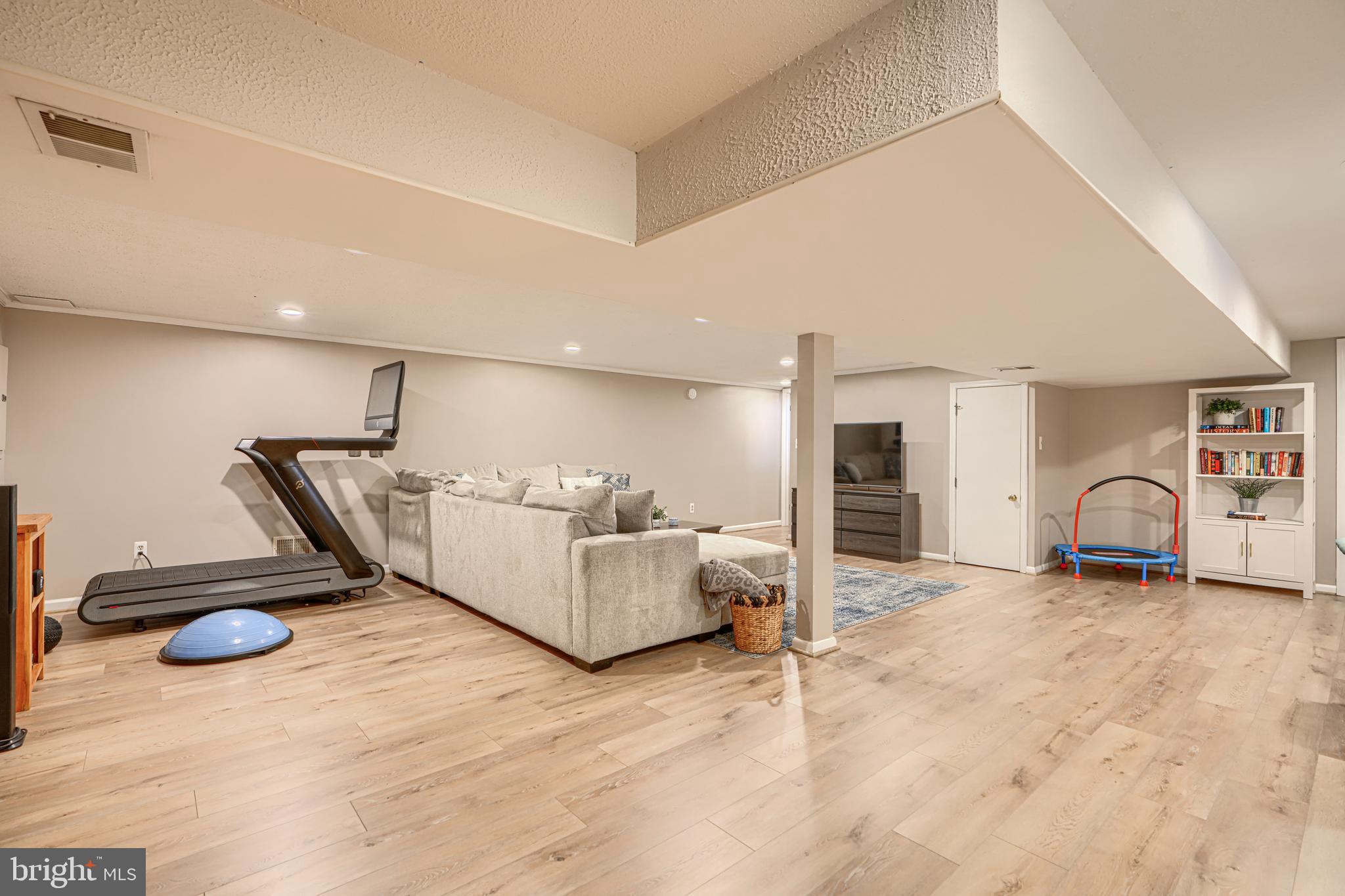 10510 Longbranch Road Cockeysville, MD 21030 - Photo 33 of 44