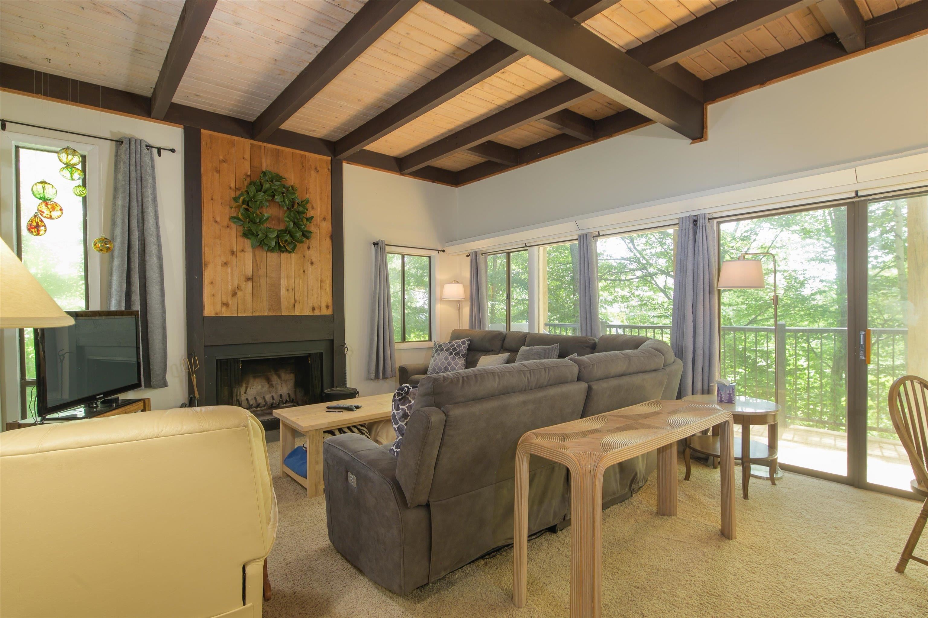 38 Rimrock Road, Unit 3A Ludlow, VT 05149 - Photo 7 of 36