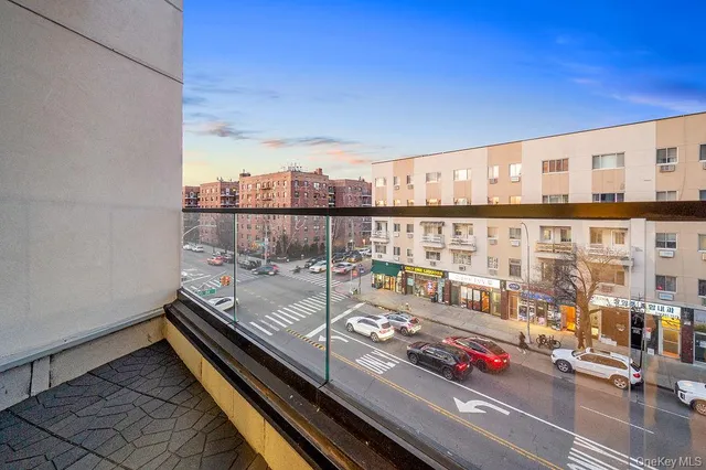 $765,000 | 150-02 Northern Boulevard, Unit 3L | Murray Hill - Flushing
