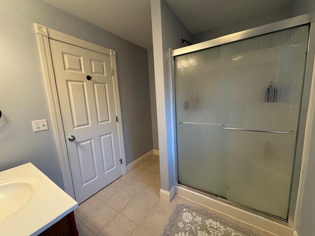 349 East Webb Road Pittston, ME 04345 - Photo 16 of 28 15- Primary bedroom bathroom