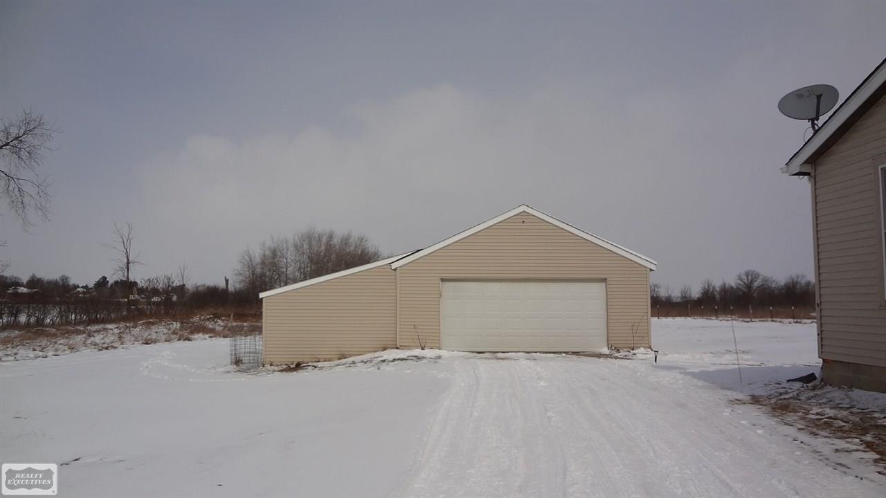 10384 Weber Road Columbus, MI 48063 - Photo 21 of 27