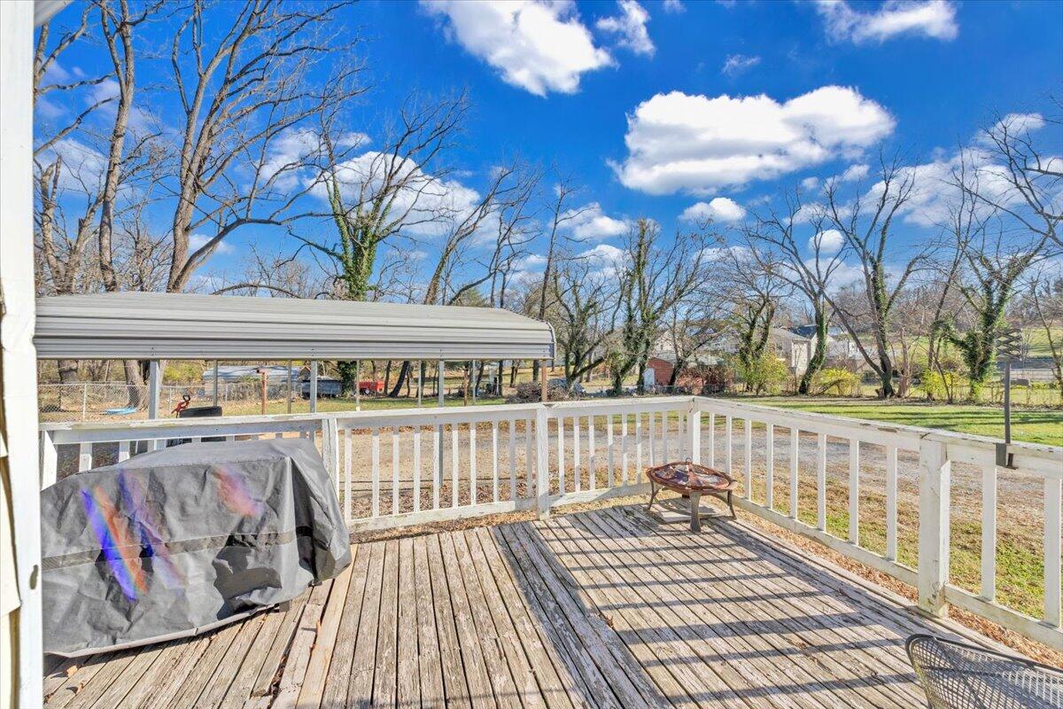 1315-1319 Liberty Road Northeast Roanoke, VA 24012 - Photo 23 of 39 25-MIB06747