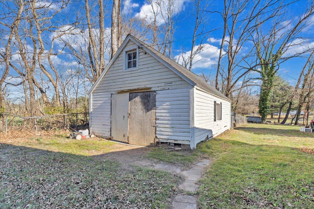 1315-1319 Liberty Road Northeast Roanoke, VA 24012 - Photo 32 of 39 36-MIB06759
