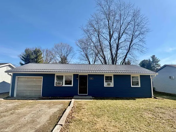 $155,000 | 505 North Howard Street, Oxford, IN 47971
