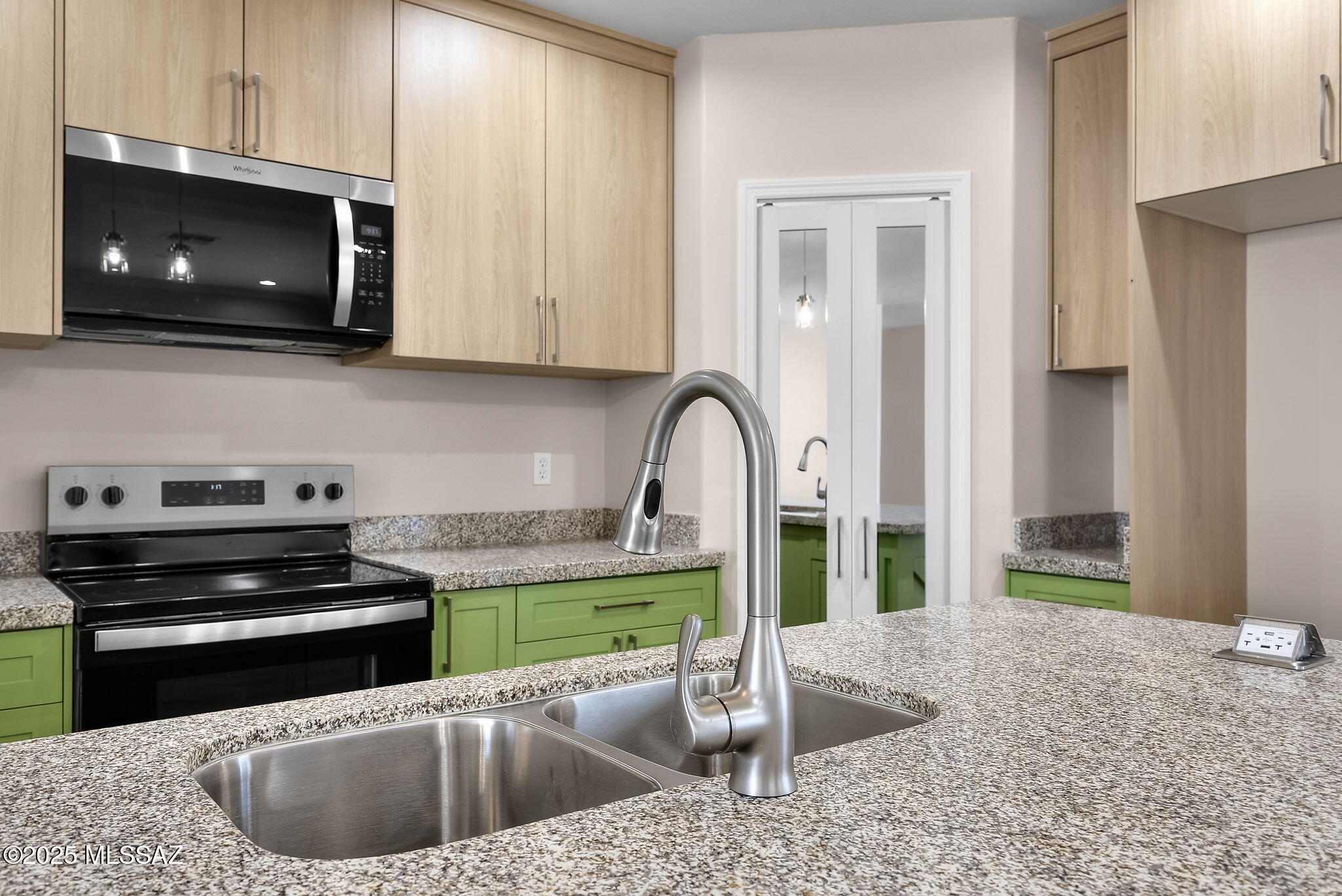 220 Calle Ranaculo Rio Rico, AZ 85648 - Photo 12 of 43 Gallery Image 12