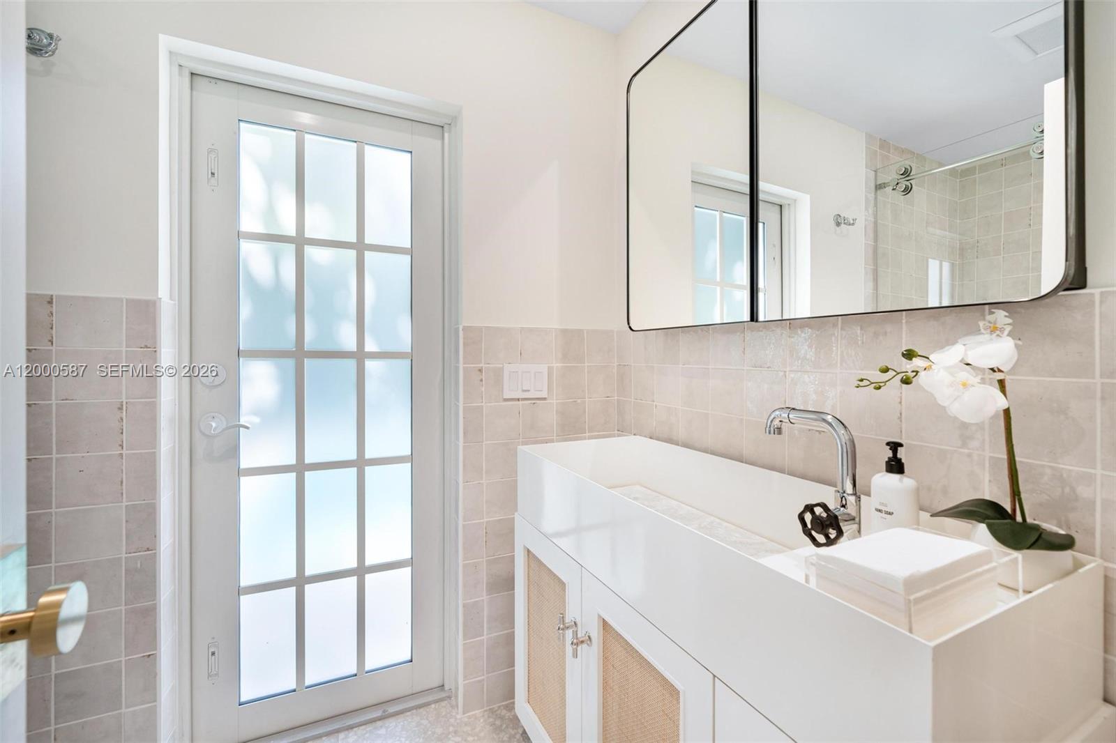 909 Roderigo Avenue Coral Gables, FL 33134 - Photo 28 of 34 Gallery Image 28