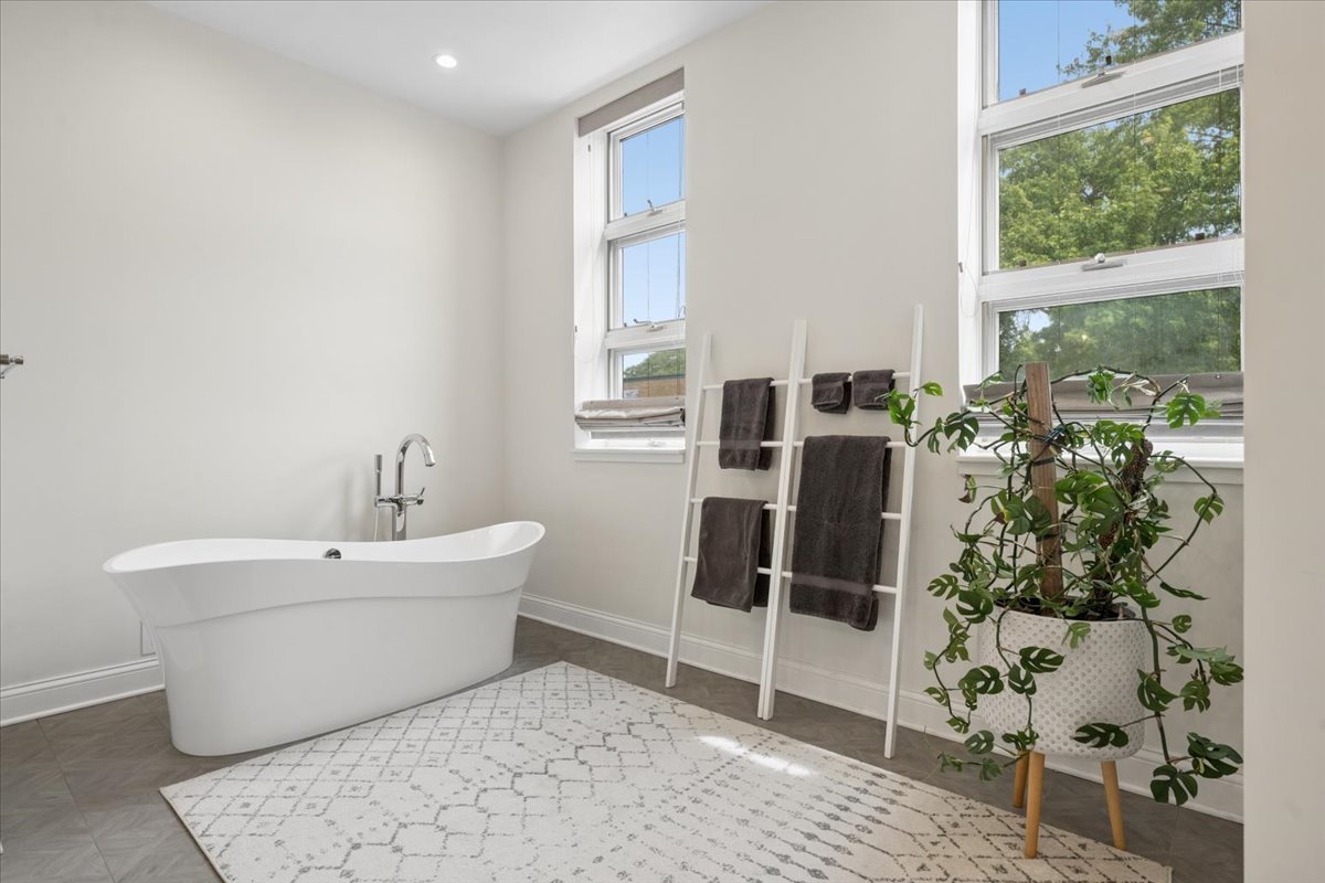 2100 North Racine Avenue, Unit 3D Chicago, IL 60614 - Photo 38 of 49