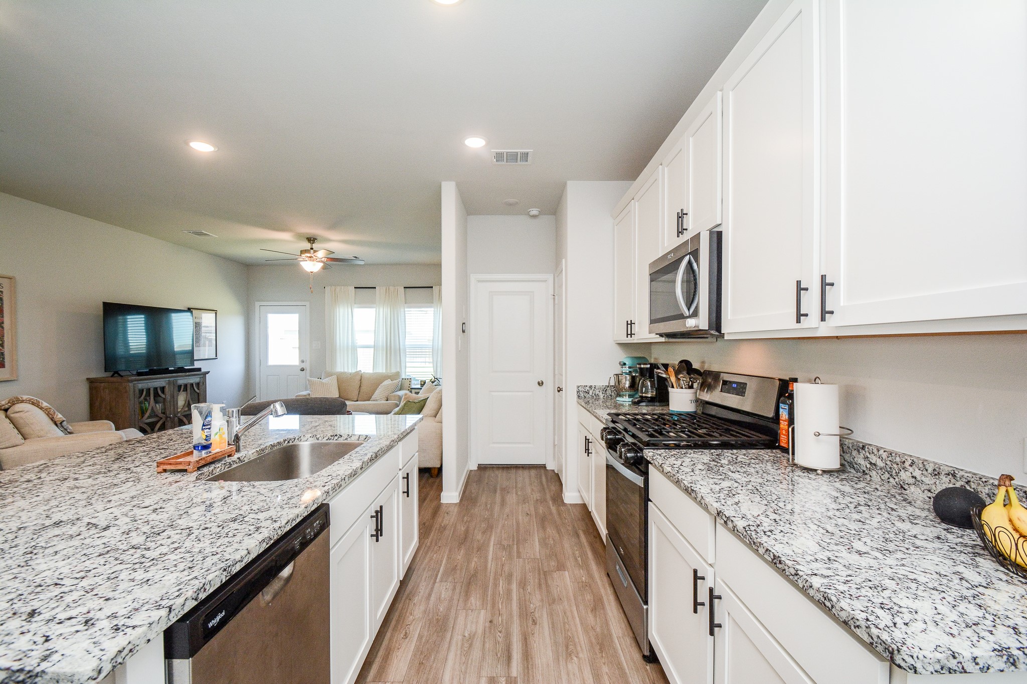 16843 Bristle Cone Way Conroe, TX 77302 - Photo 8 of 40