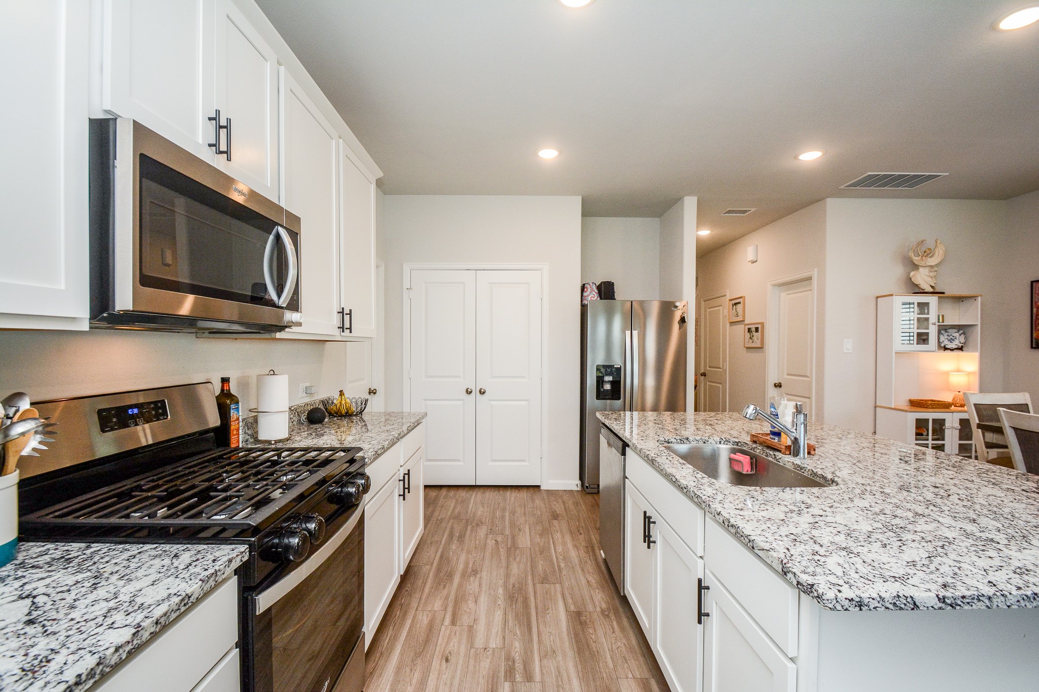 16843 Bristle Cone Way Conroe, TX 77302 - Photo 10 of 40