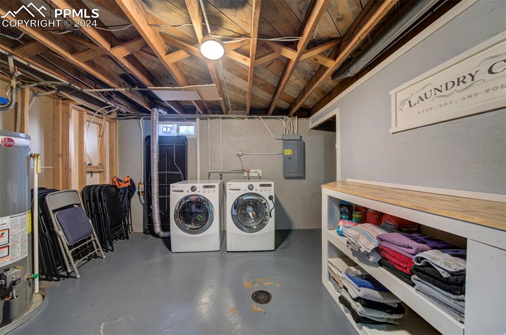 50 Duke Street Pueblo, CO 81005 - Photo 37 of 45 a utility room with dryer and washer