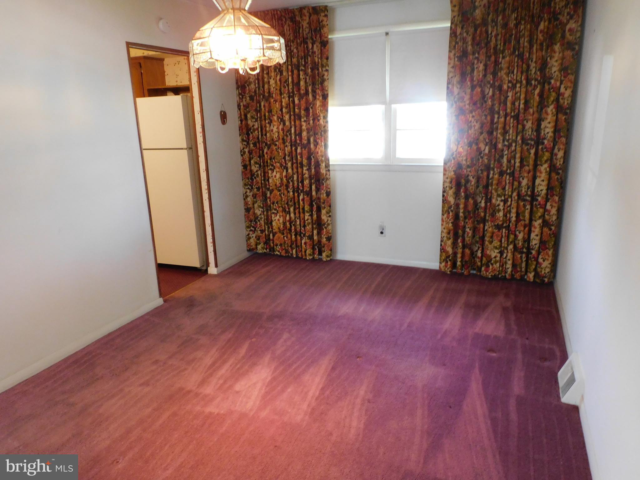 723 Charette Road Philadelphia, PA 19115 - Photo 11 of 25 Full formal dining room