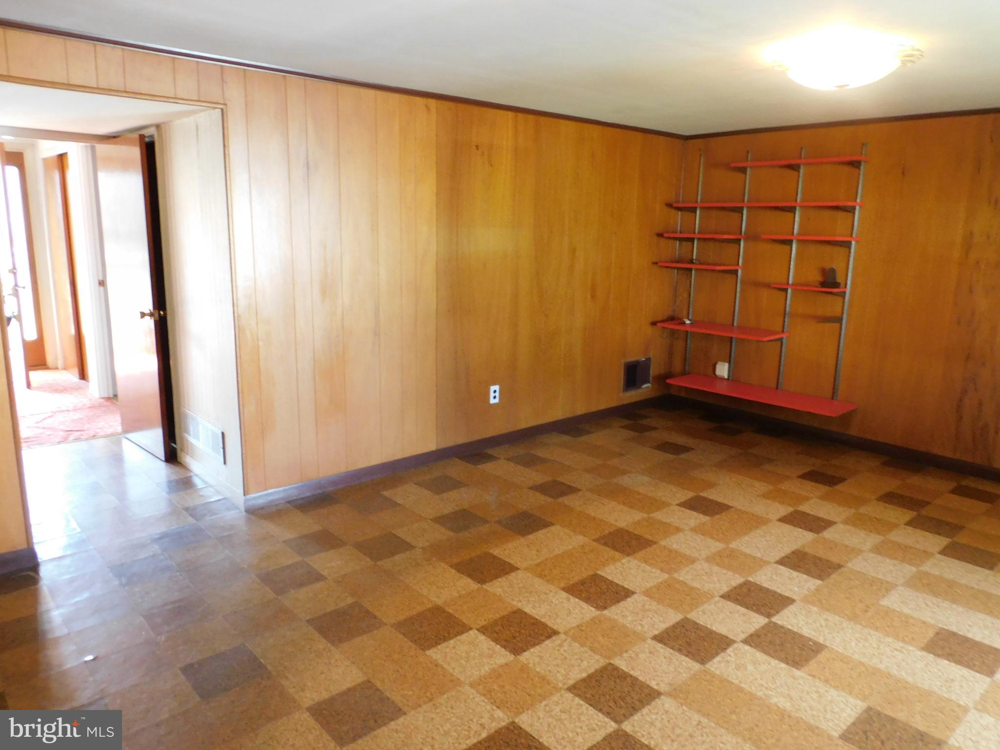 723 Charette Road Philadelphia, PA 19115 - Photo 15 of 25 Recreation room