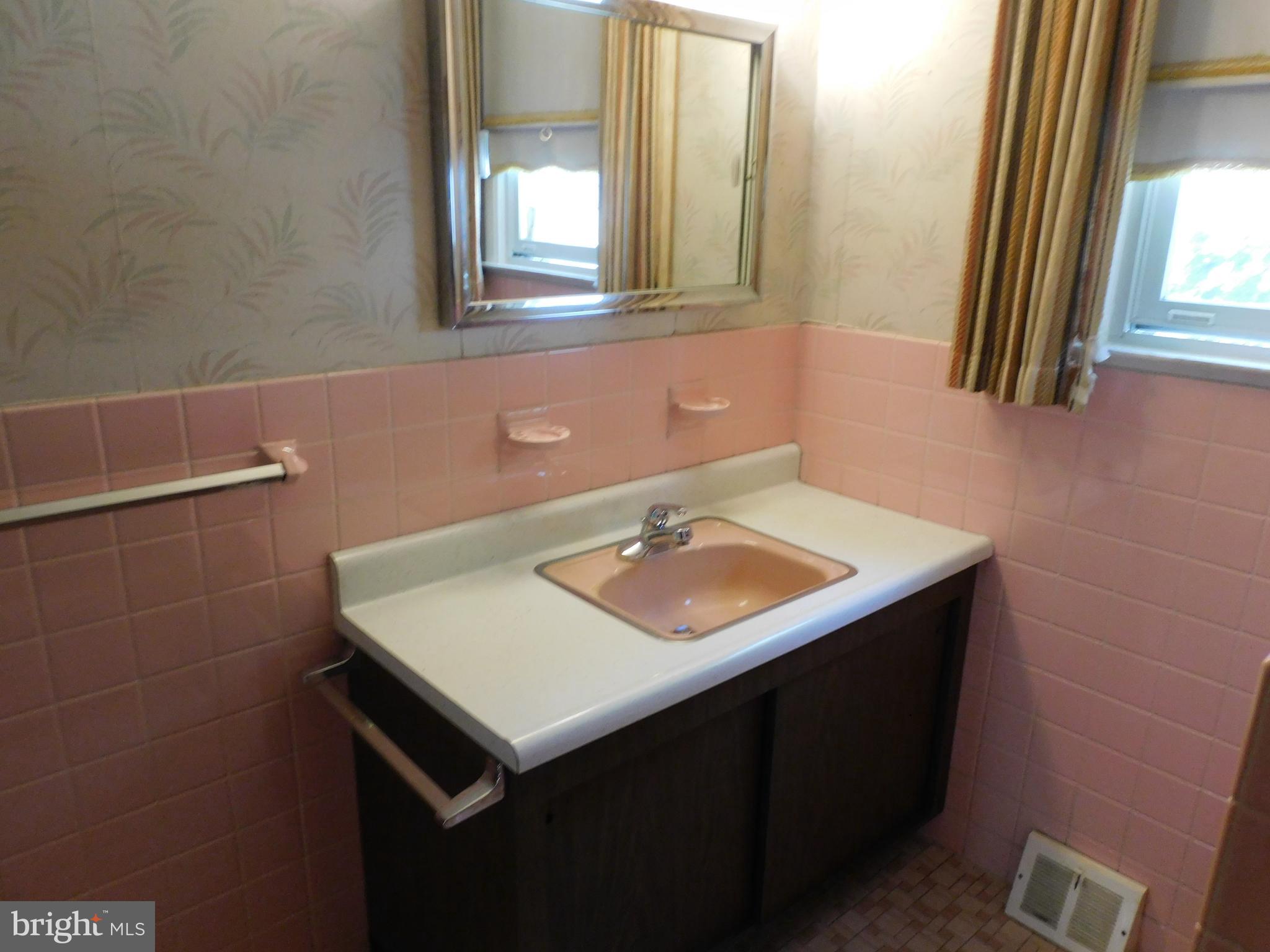723 Charette Road Philadelphia, PA 19115 - Photo 22 of 25 Vanity sink in hall bath