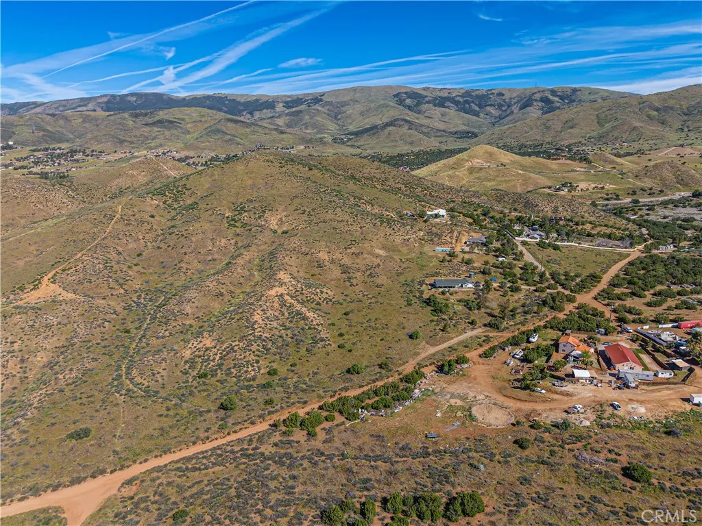 0 Tuthill Road Santa Clarita, CA 91350 - Photo 8 of 9 a view of beach