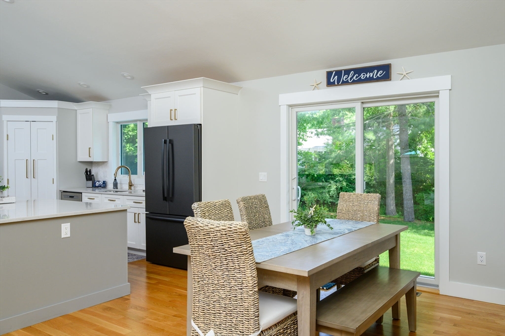 14 Valley Brook Road Barnstable, MA 02632 - Photo 7 of 41