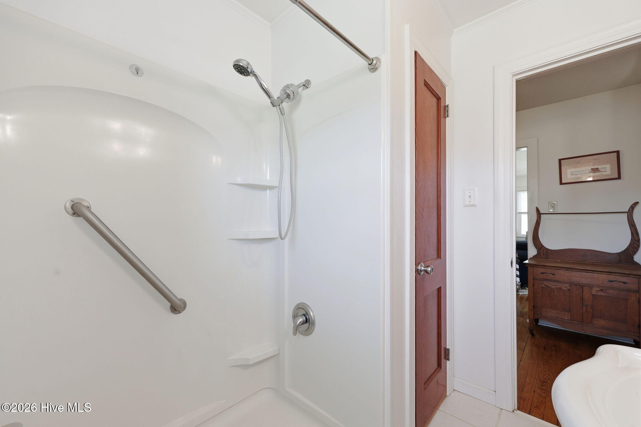 534 Gillikin Road Beaufort, NC 28516 - Photo 13 of 30 Hall Bath