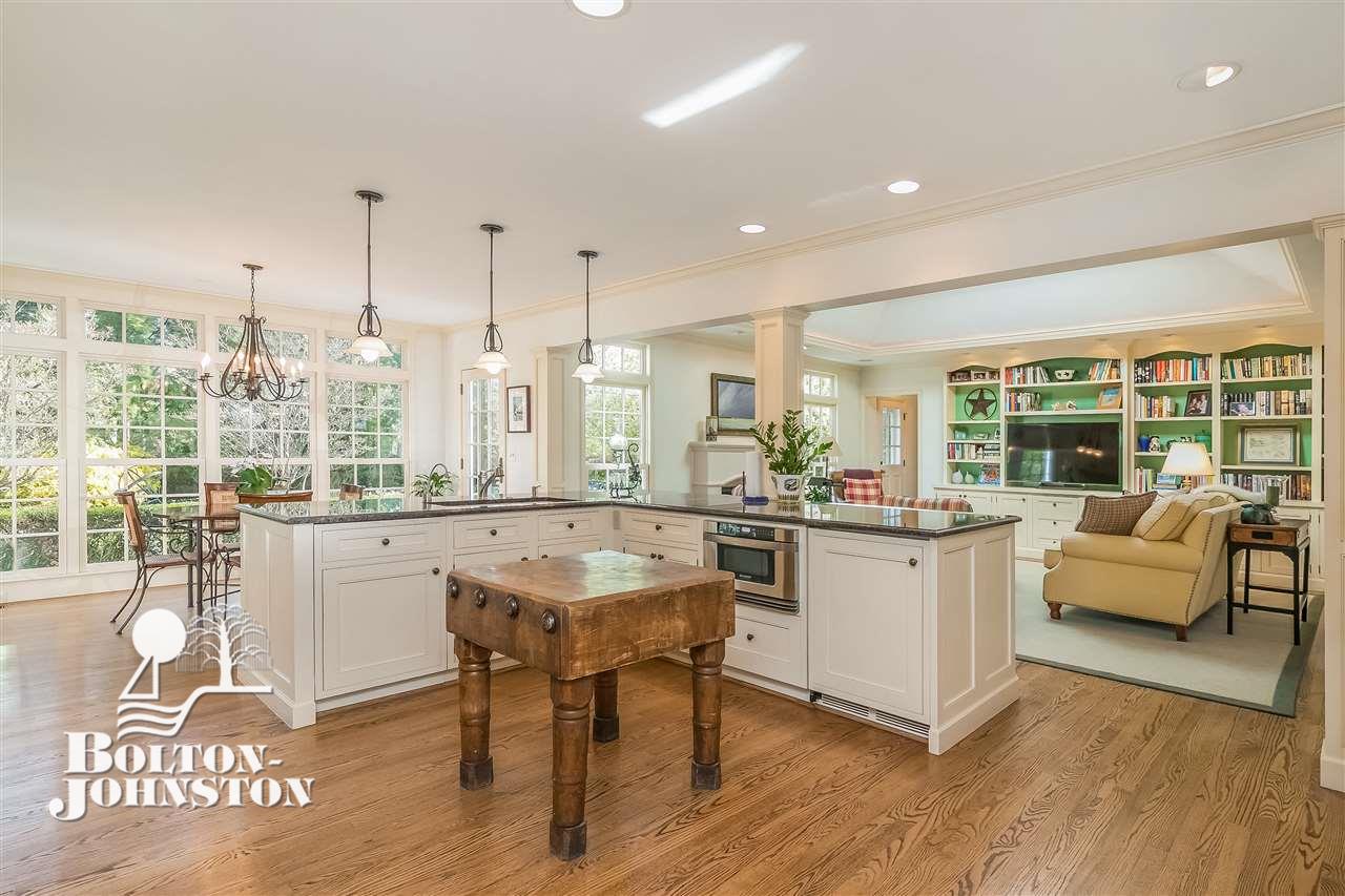 110 Touraine Road Grosse Pointe Farms, MI 48236 - Photo 2 of 68
